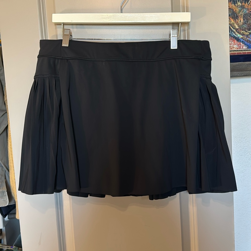 Athleta Black Advantage Skort Black Size XL *Never Worn*
